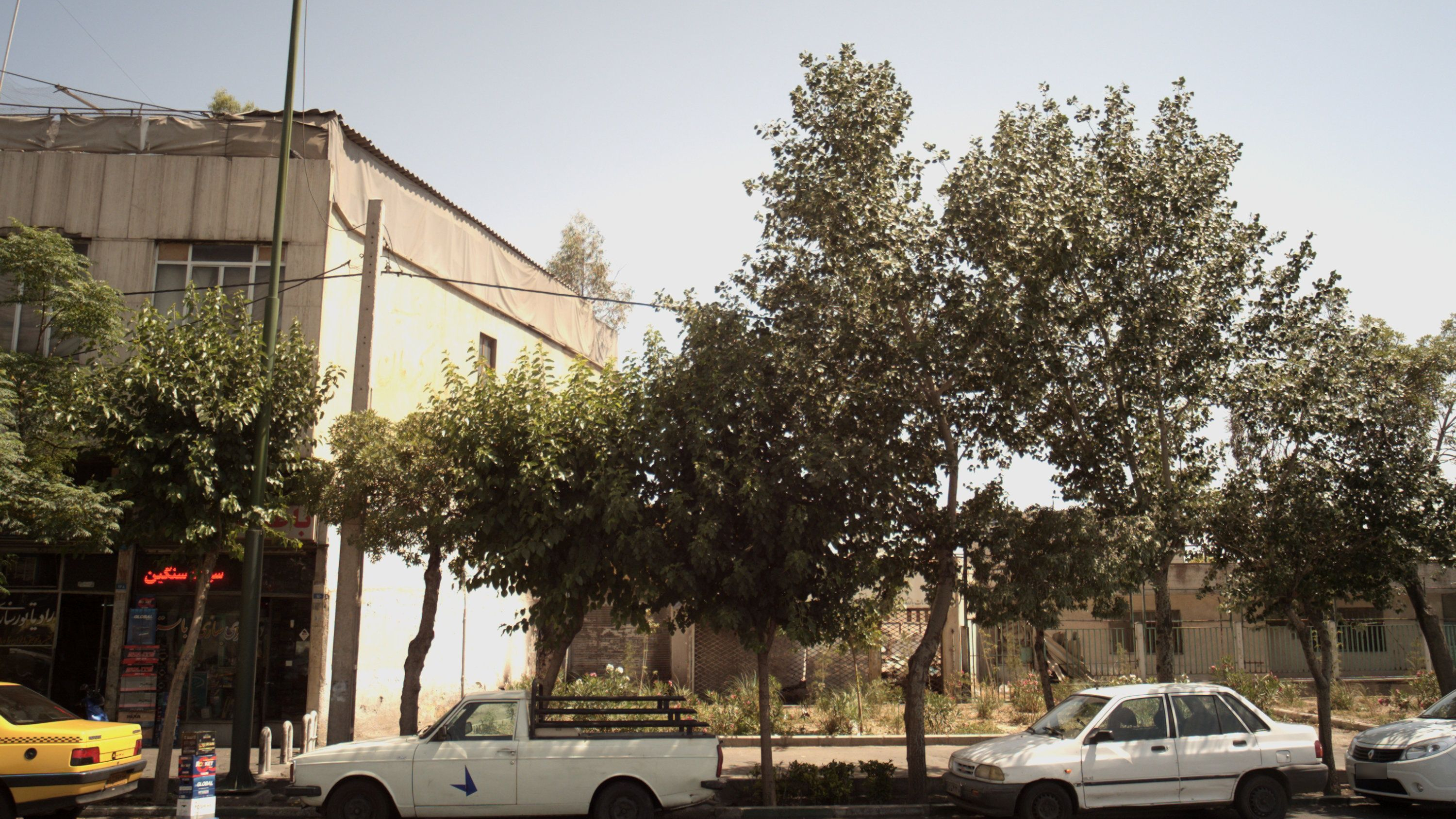رادیاتور سازی اتومبیل