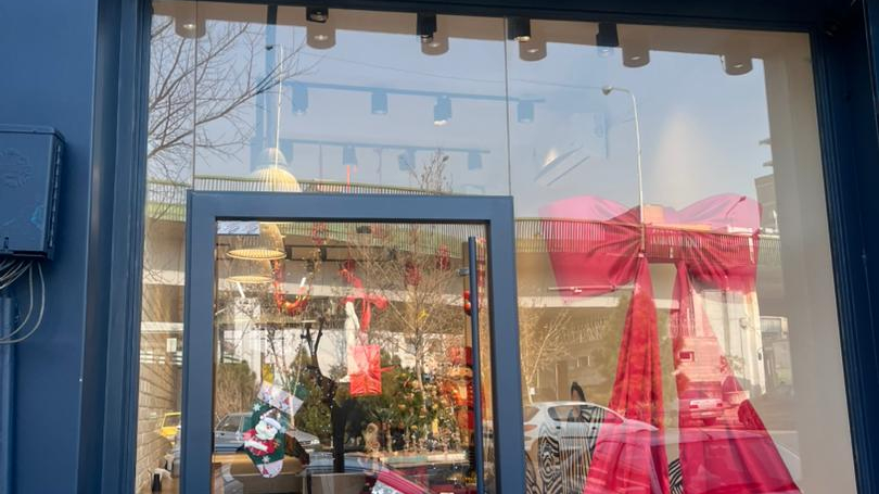 کافه لانژ صد