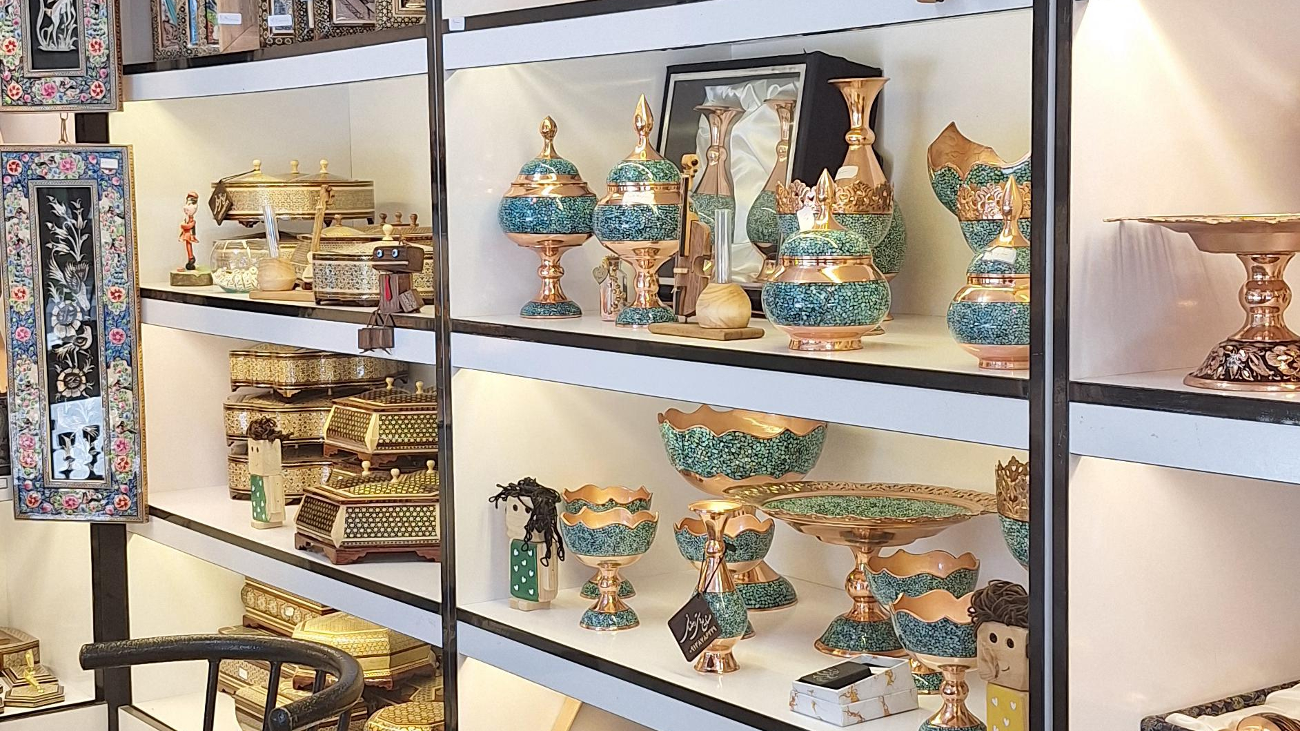 فروشگاه صنایع دستی رمصانی