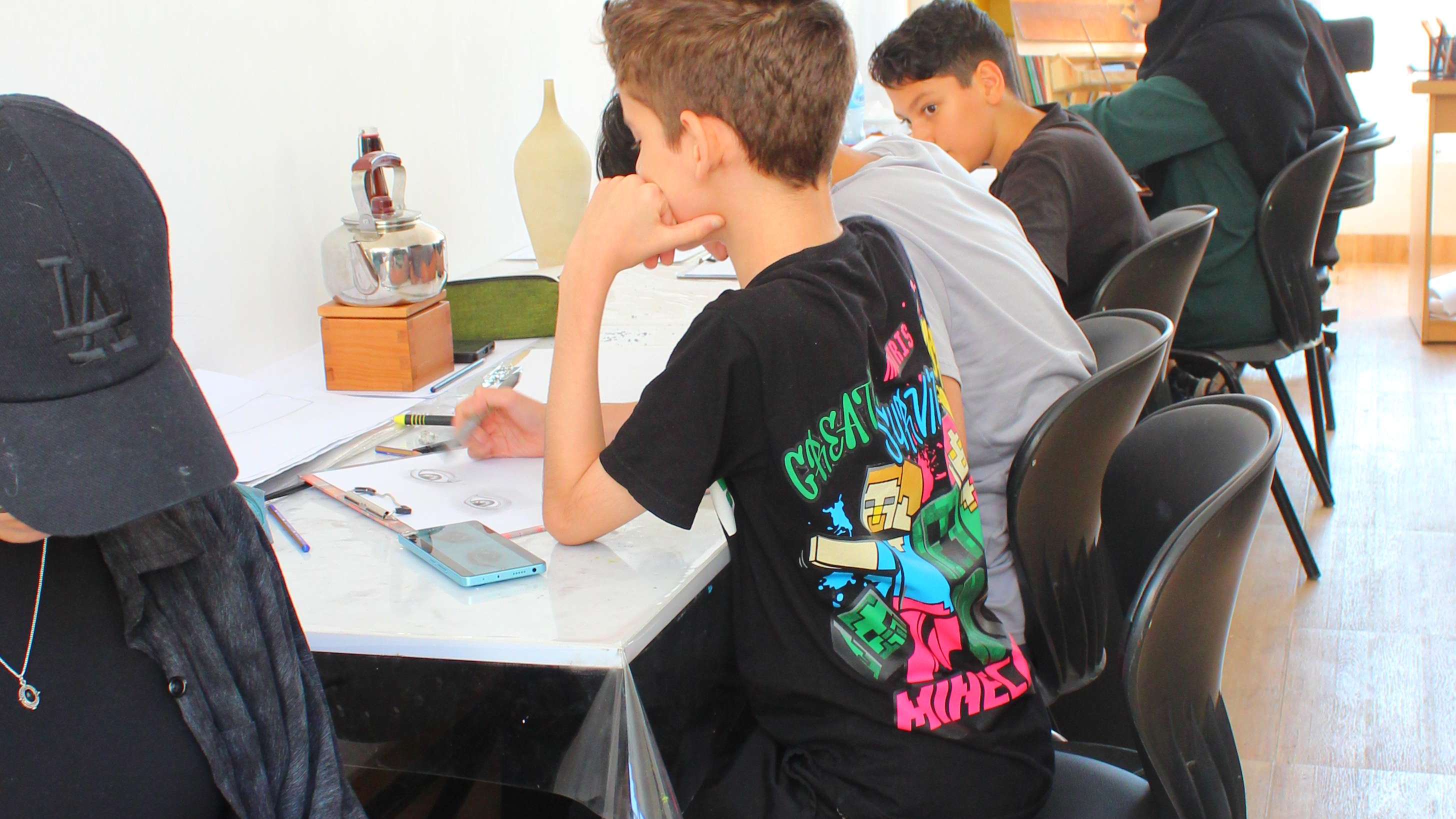 آموزشگاه هنرهای تجسمی و نقاشی آرپینار تبریز