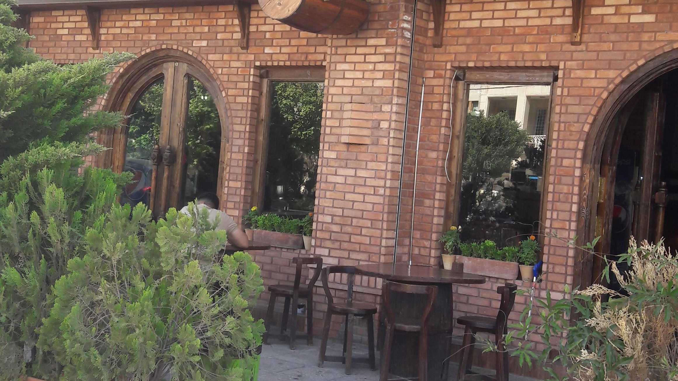 کافه فست فود بارل