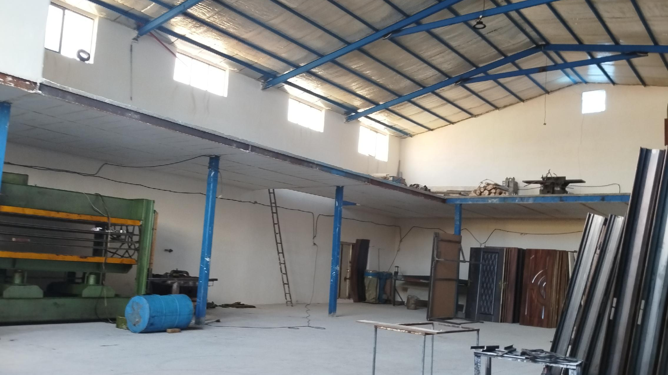 تولیدی درب وپنچره نجفی