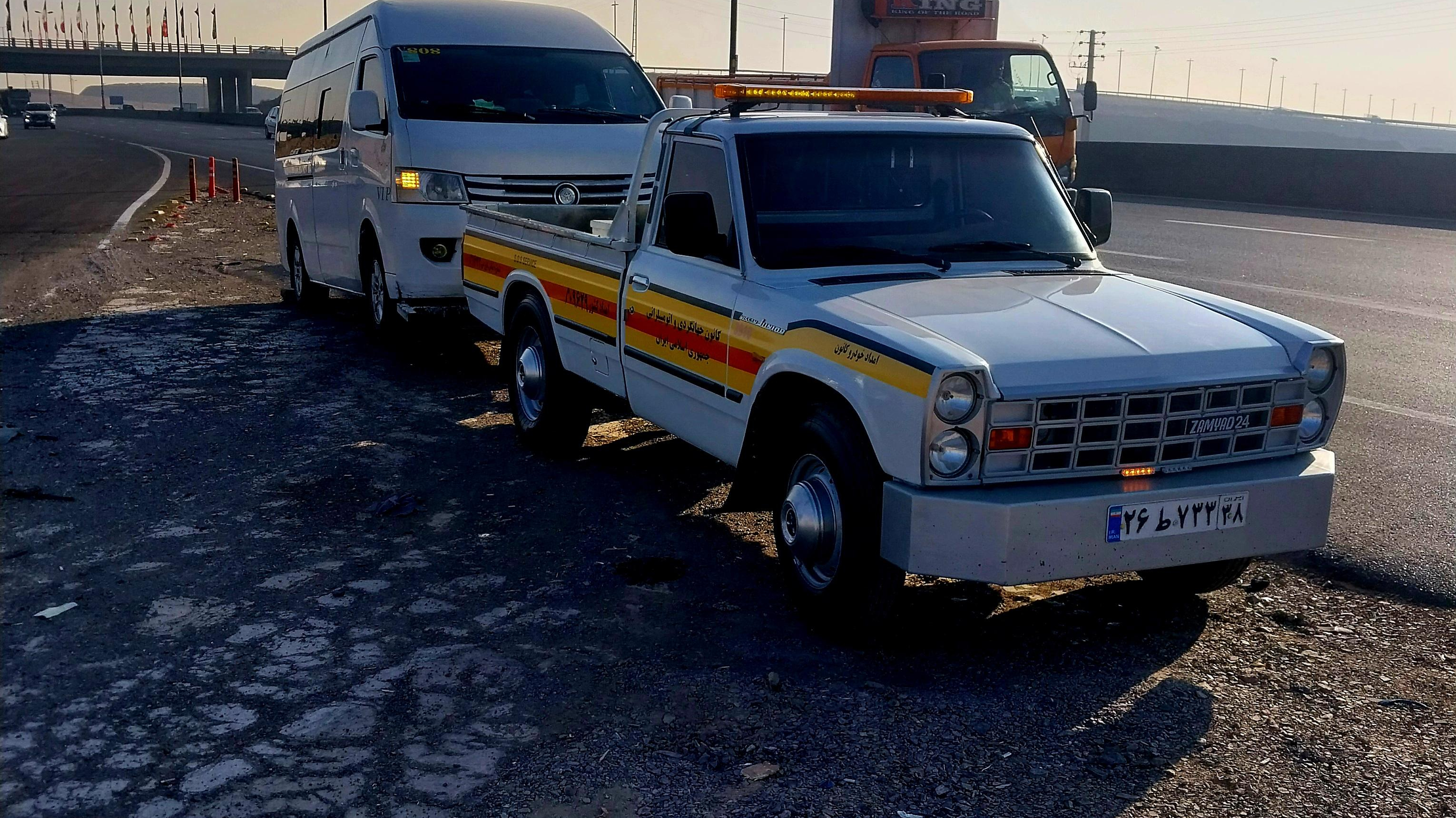 یدک کش و امداد خودرو حمیدرضا