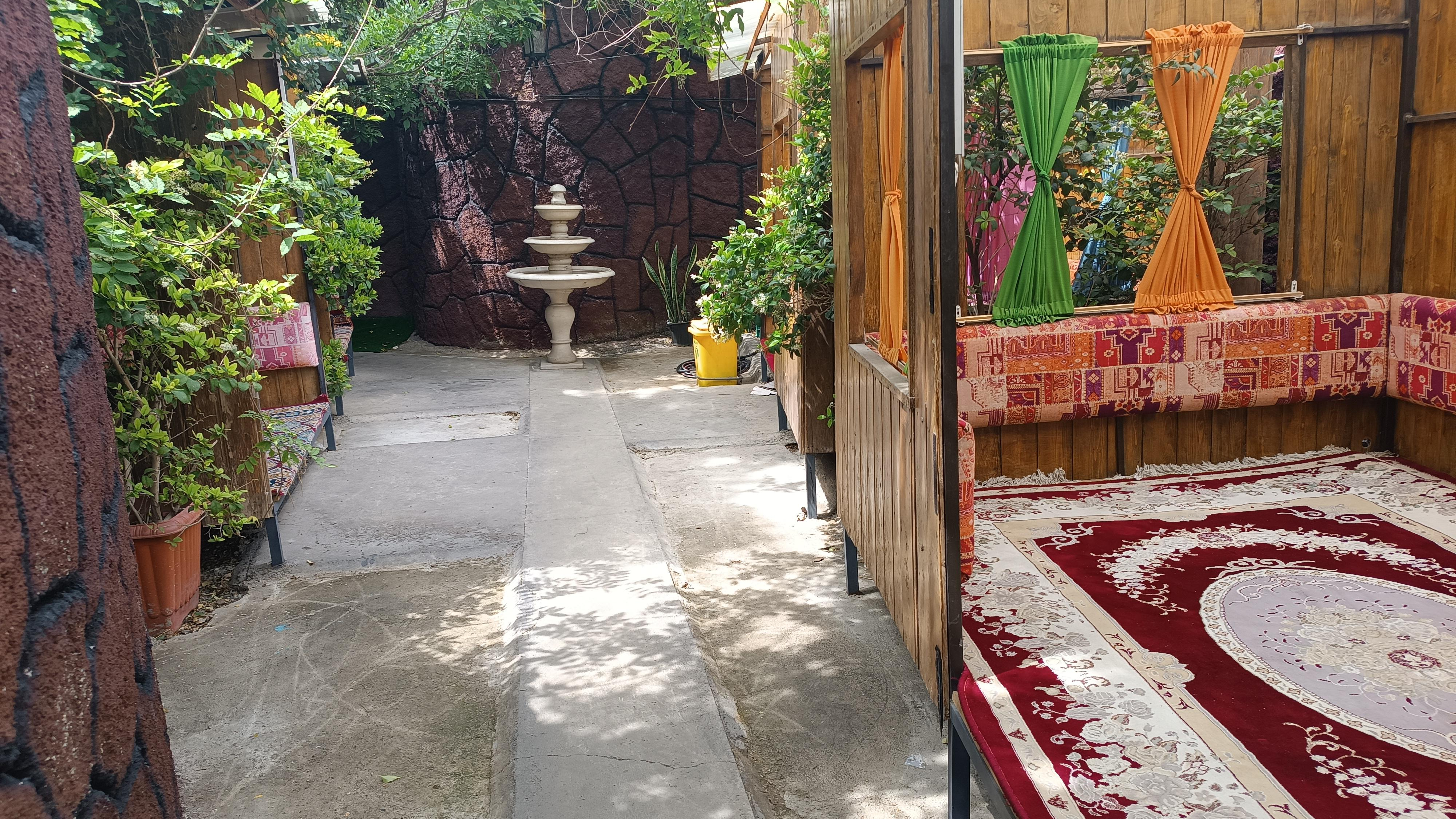 رستوران نگین شهر
