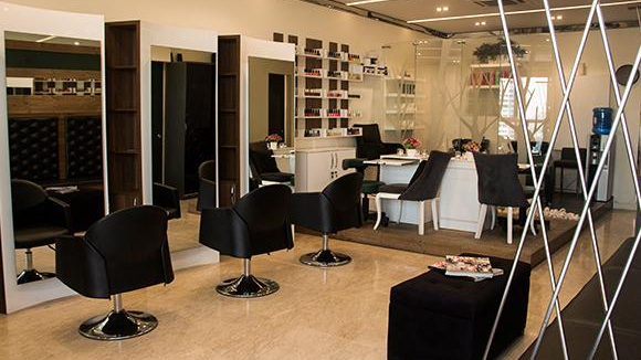 سالن آرایش و زیبایی طوطیا