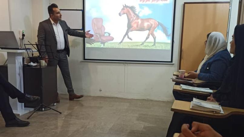آموزشگاه فن بیان بیشتر از سه درصد