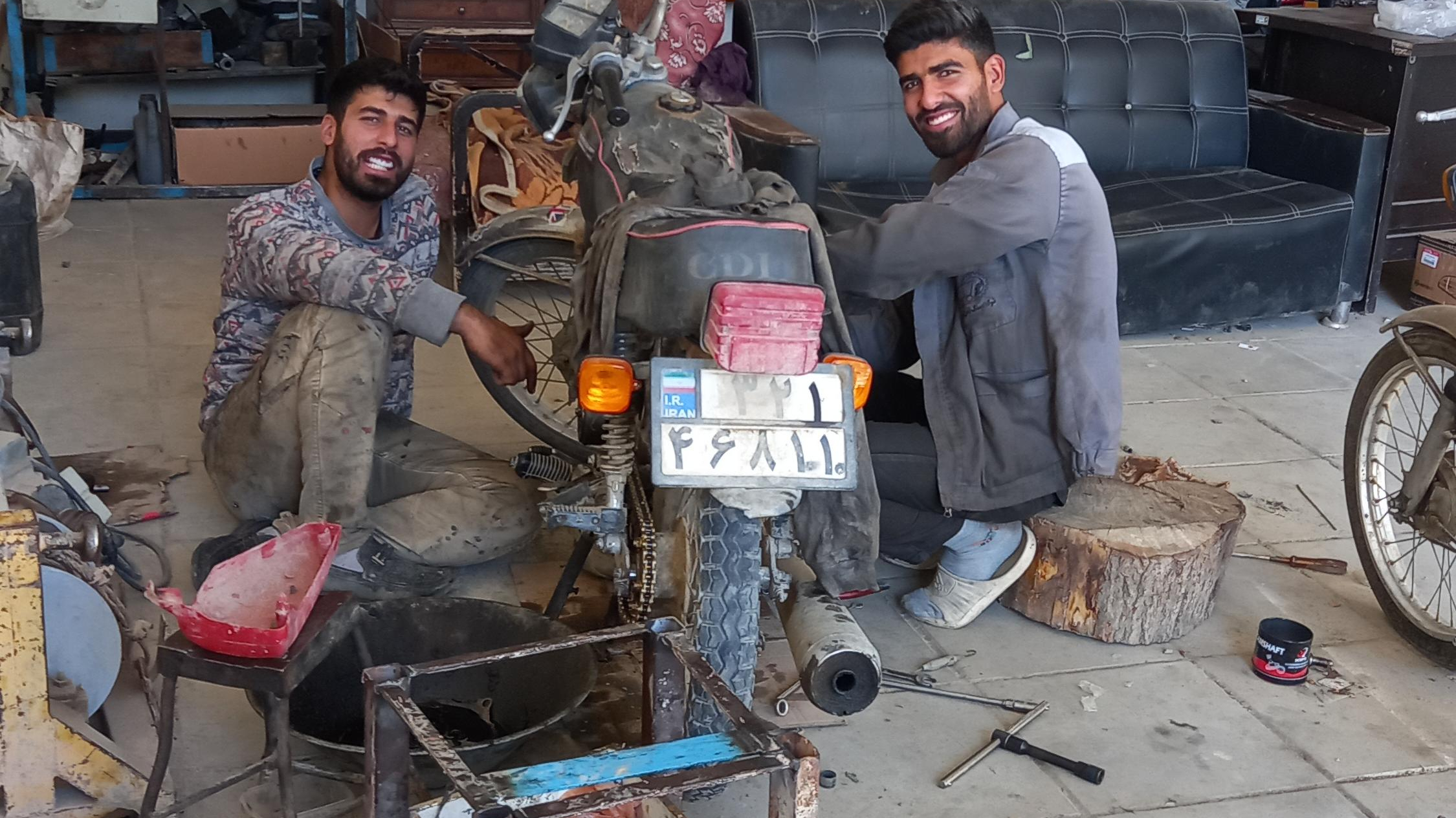 مکانیکی و اتو سرویس مهدی نادری