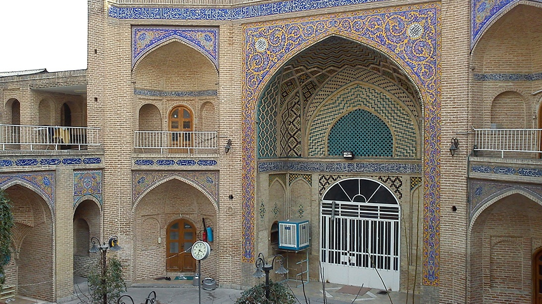 مدرسه اکبریه