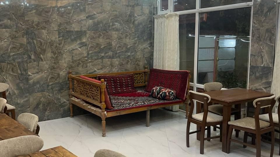 کافه چشمه رود