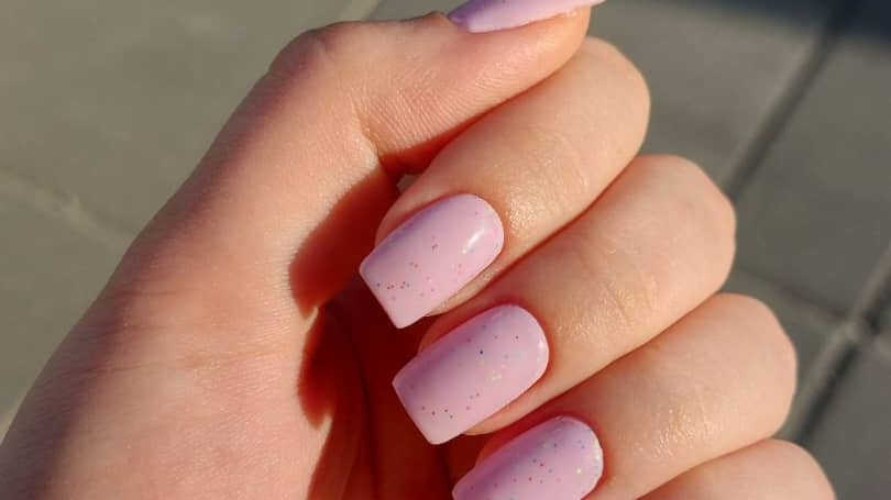 کاشت ناخن گیسو