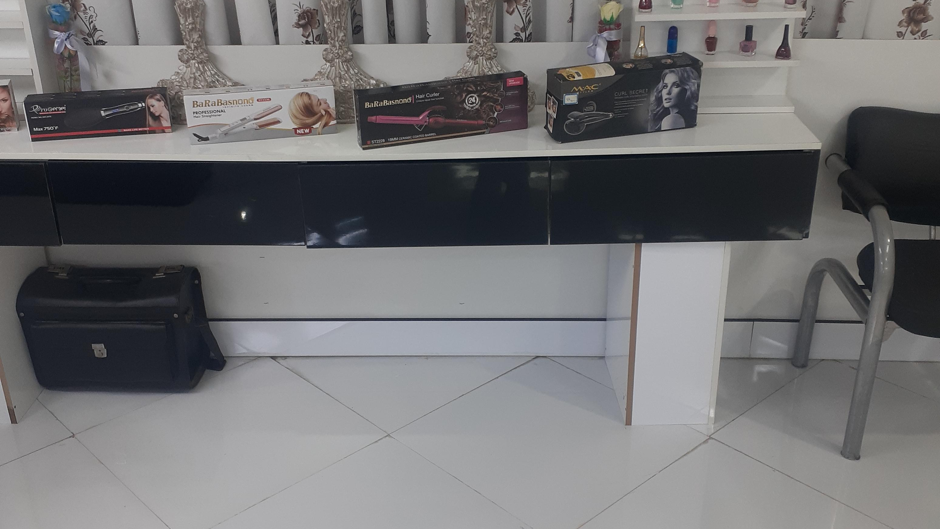 قصر زیبایی آبان سا