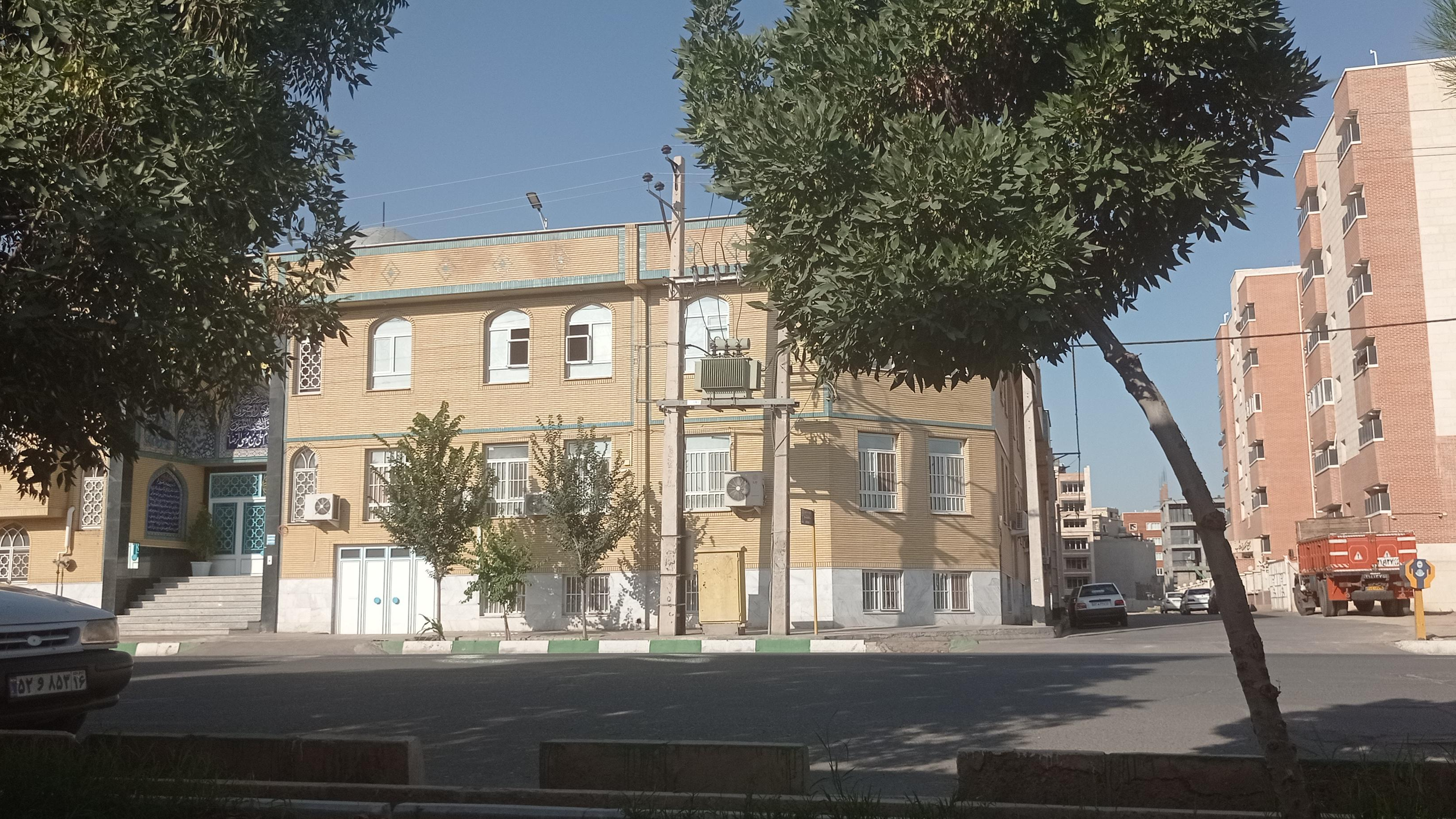مدرسه علمیه علي بن موسي الرضا