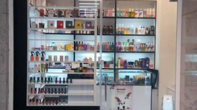 پاساژ بیستون آرایشی بهداشتی شاین