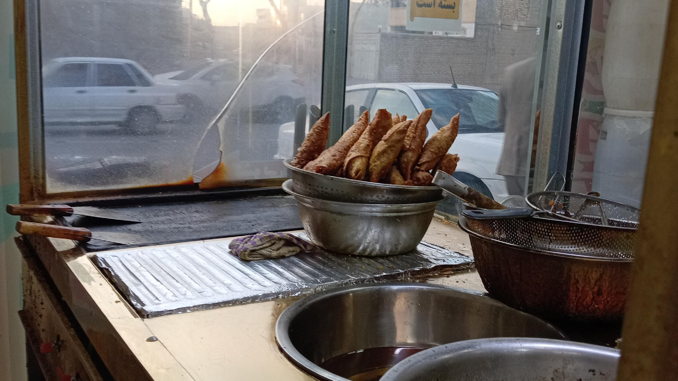 فلافل و سمبوسه ابادان