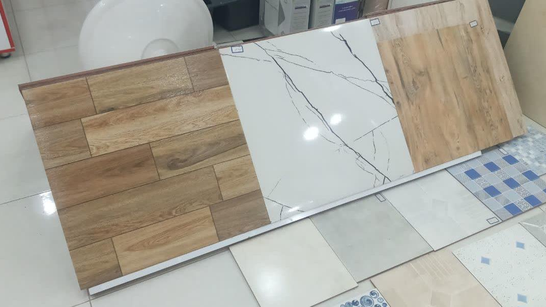 کاشی و سرامیک قدیمی ( بازرگانی آذربایجان)