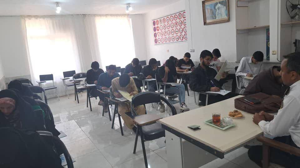 آموزشگاه تعلیم رانندگی آذرخش