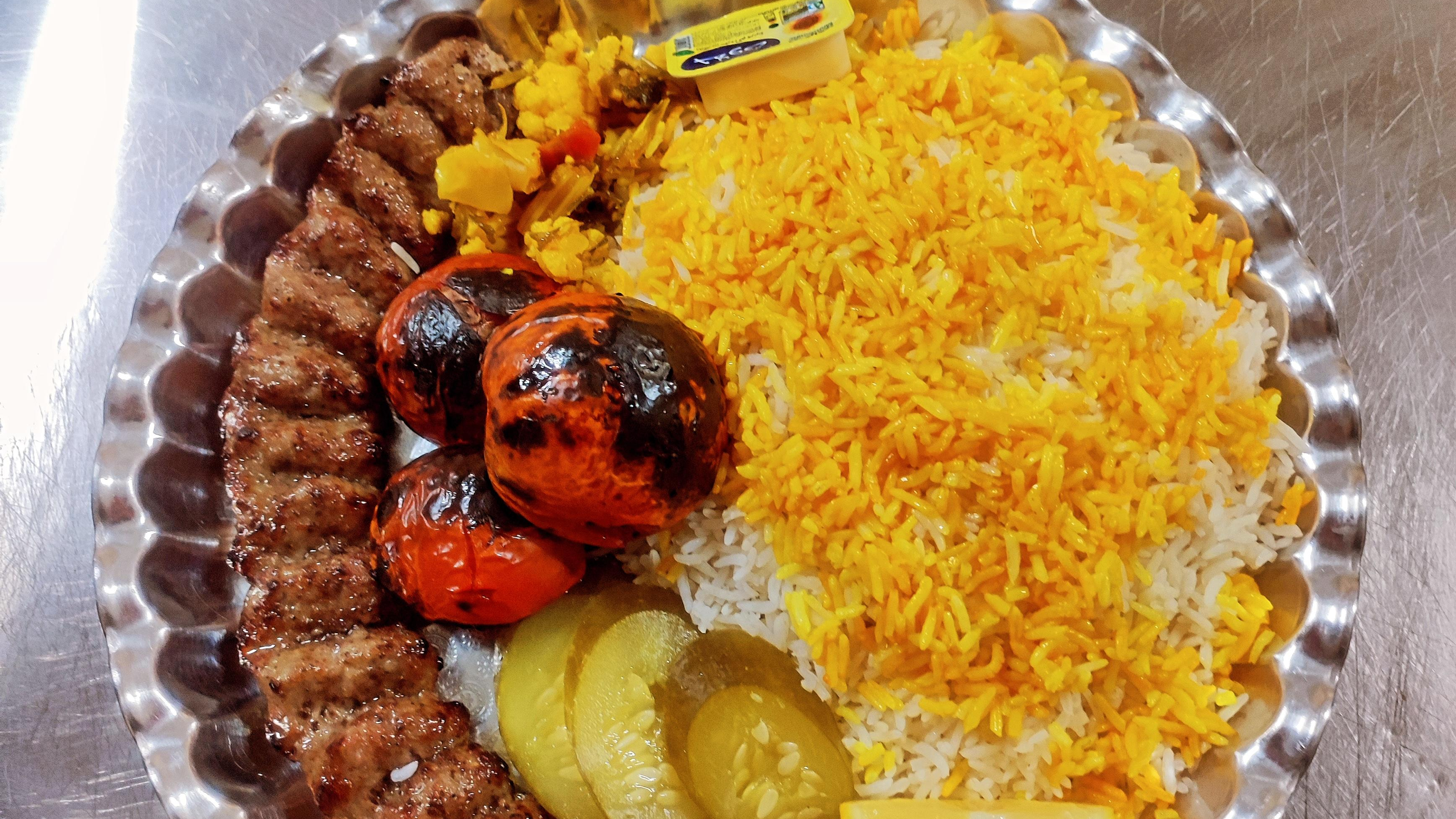رستوران طلائیه