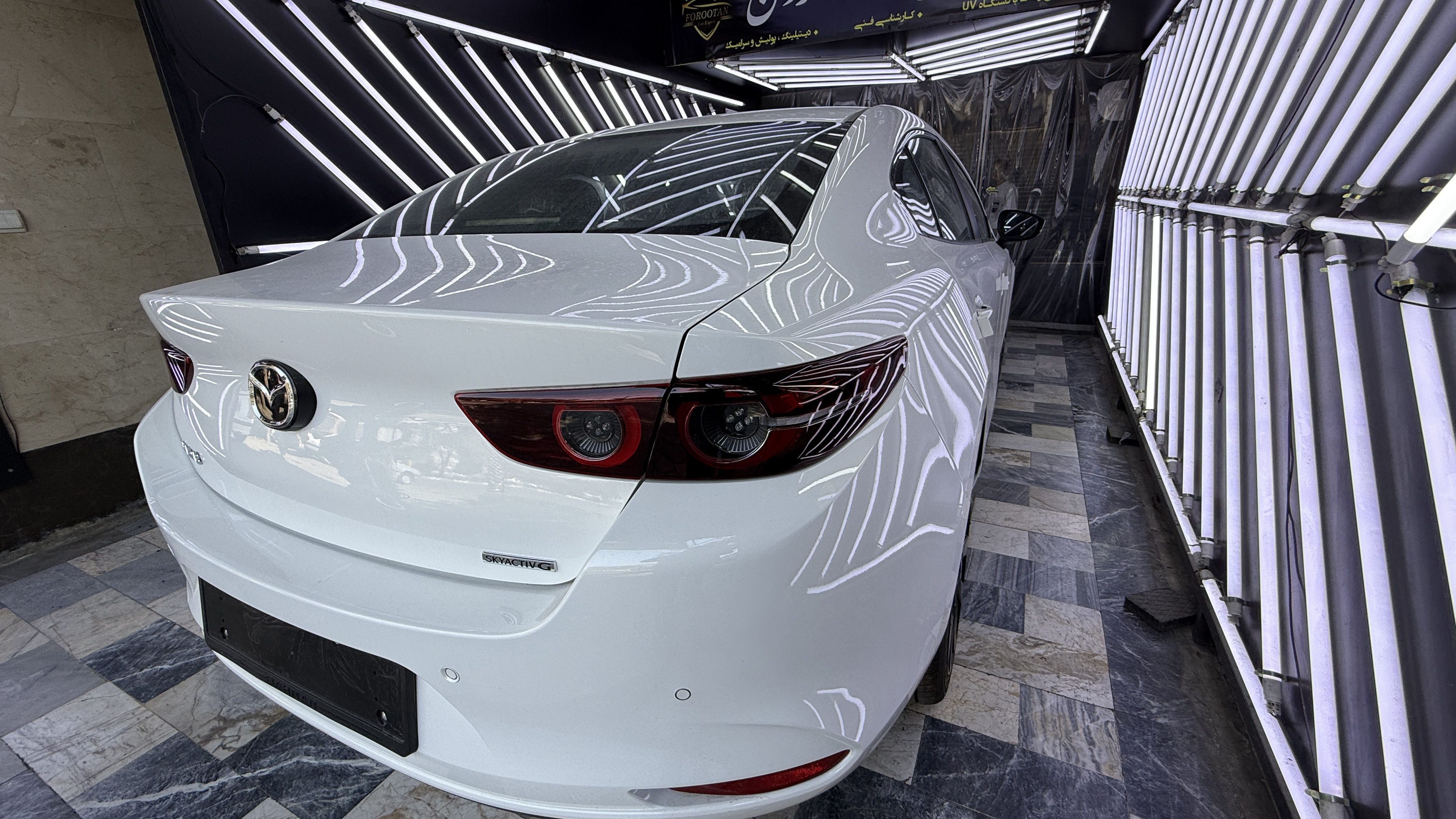 مرکزتخصصی کارشناسی رنگ و فنی خودرو فروتن