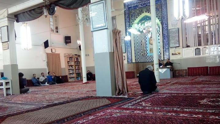 مسجد آقاجانی بیگ