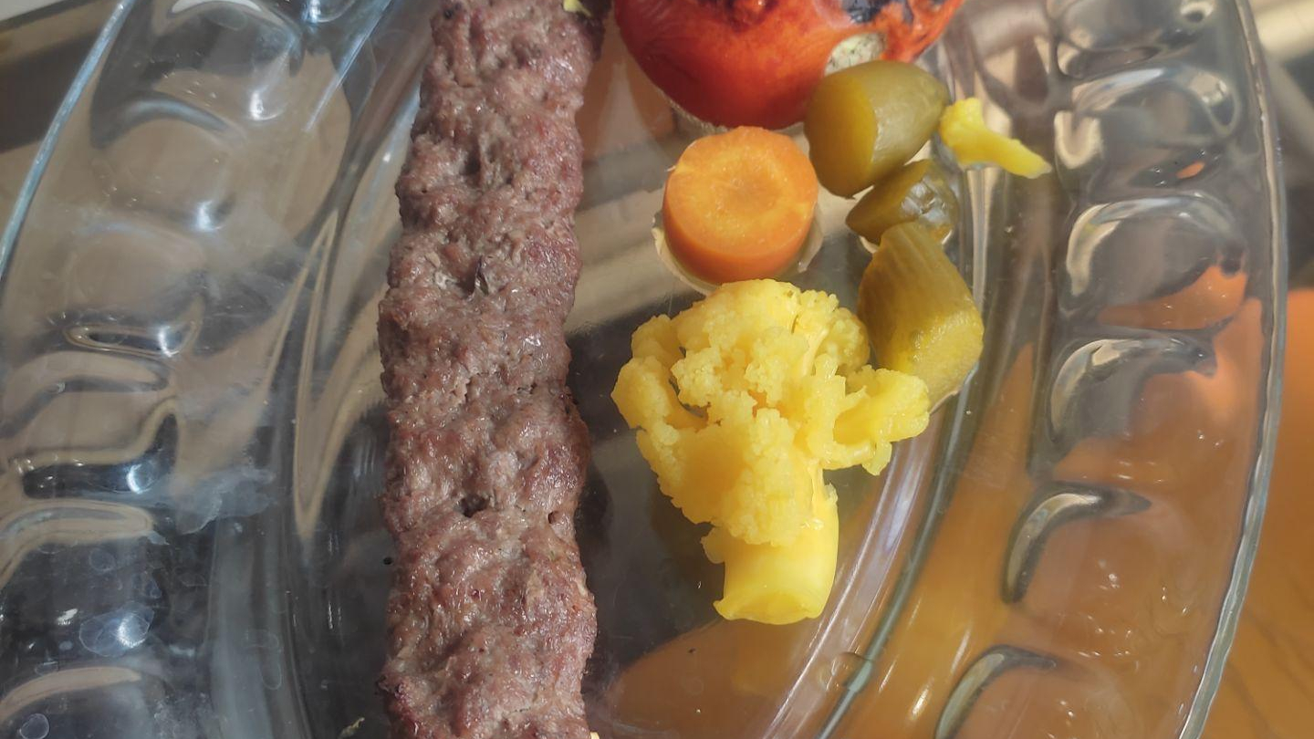 تهیه غذا کدبانو