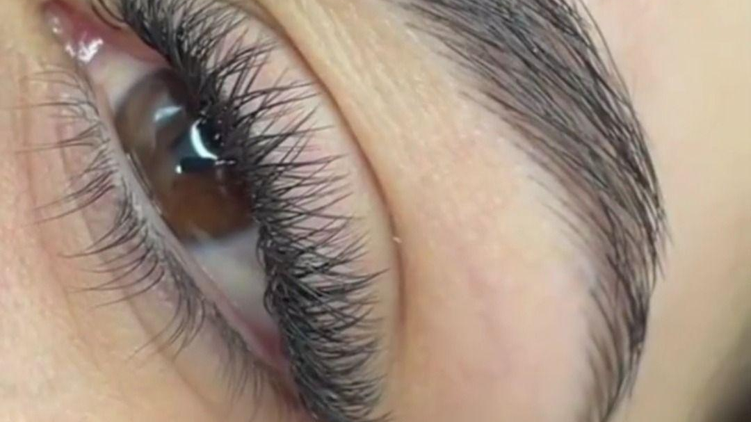 اکستنشن مژه نیلوفر