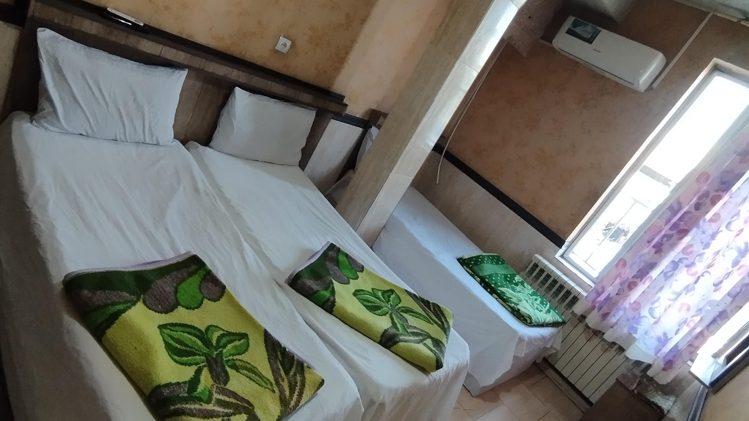 مهمانپذیر گلستان