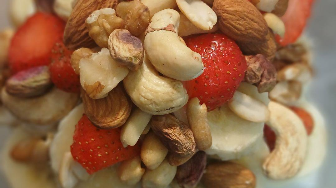آب میوه بستنی دل‌نشین