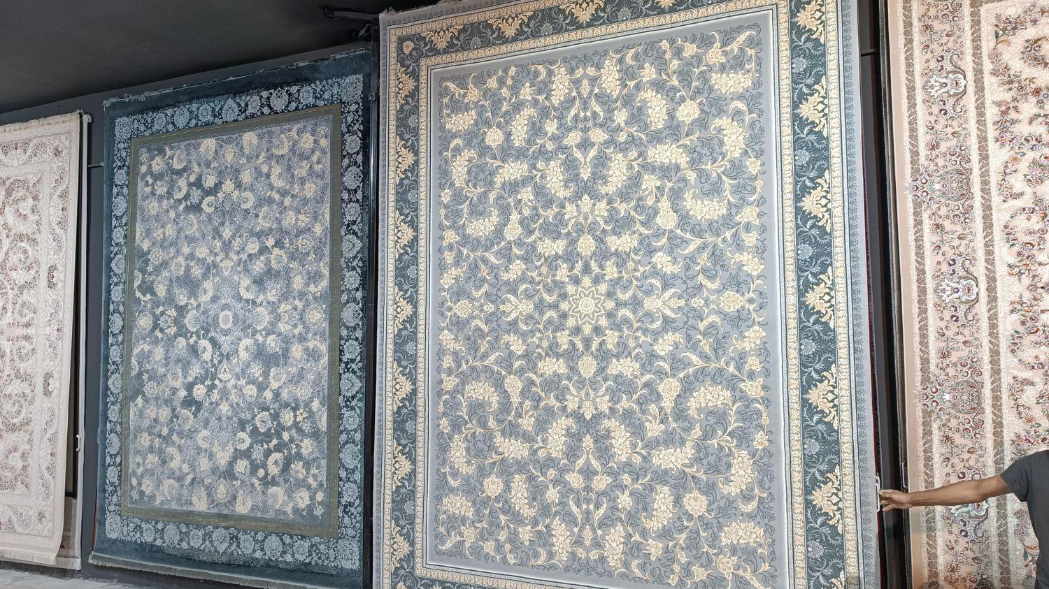 مجموعه فرش و موکت اشرافی