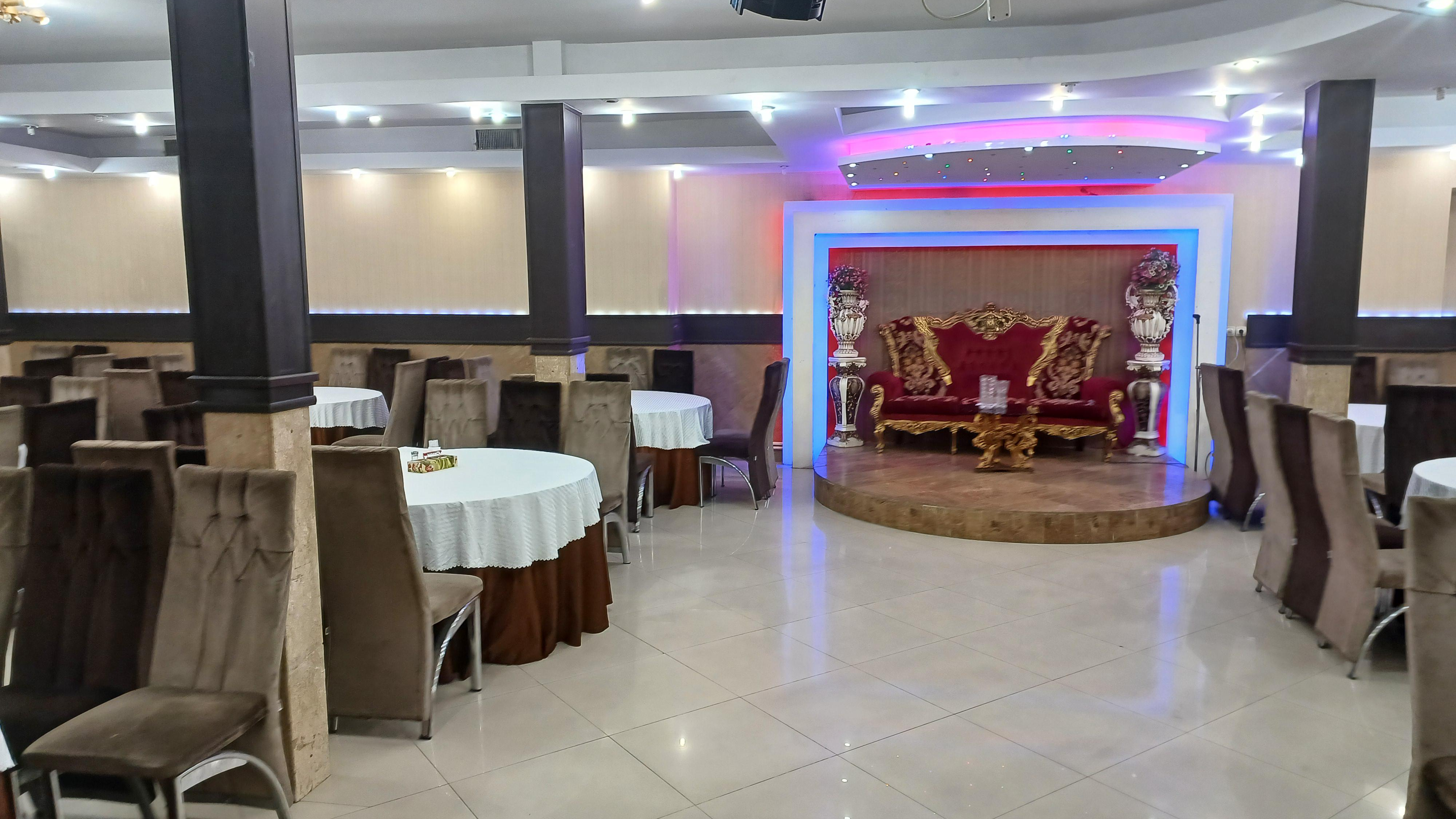 تالار بزرگمهر