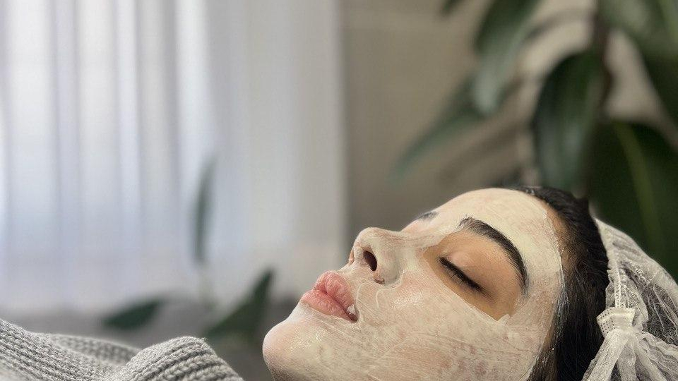 مرکز پاکسازی پوست ریحانه اعتماد