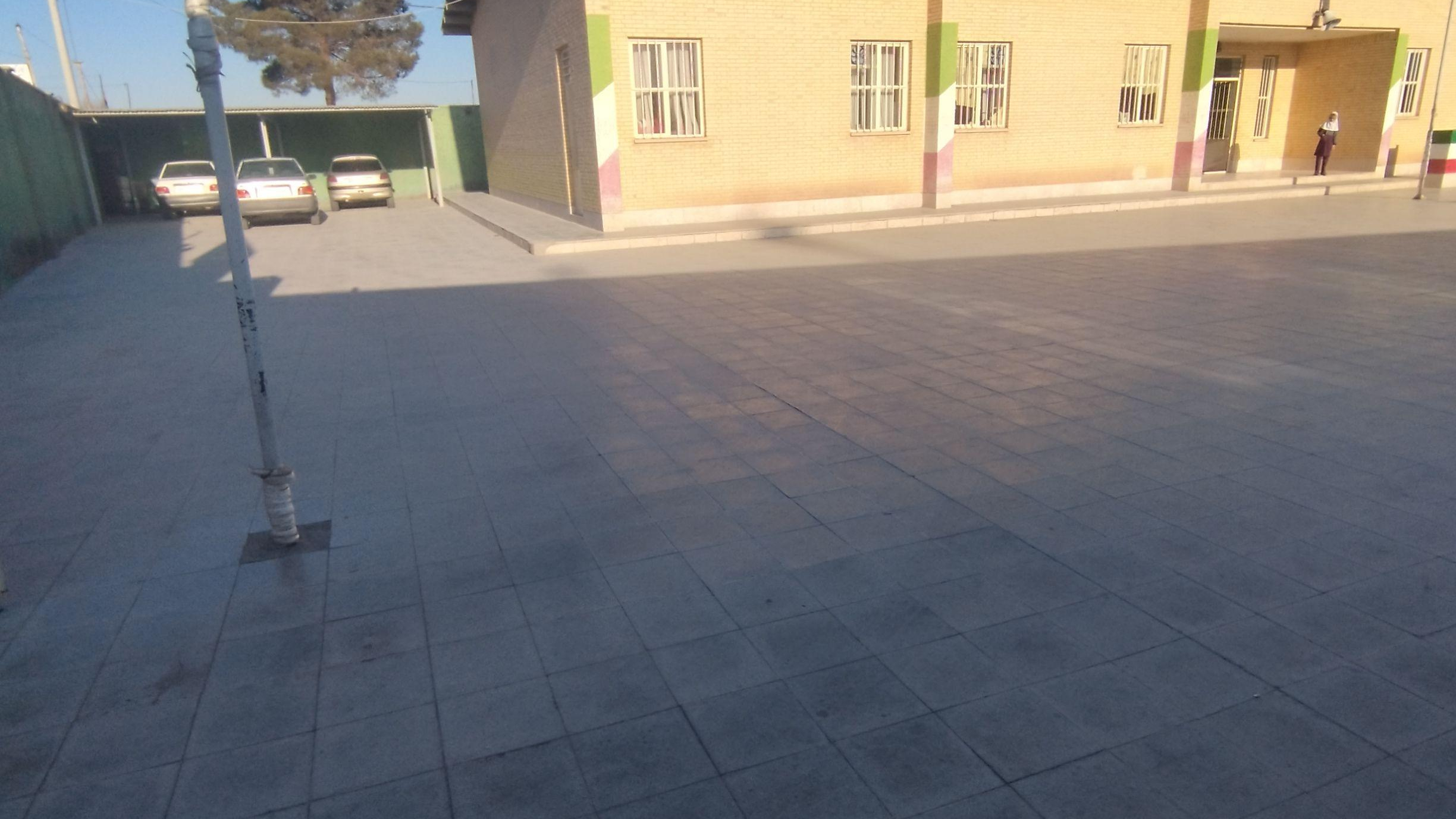 دبستان میترا خیراندیش
