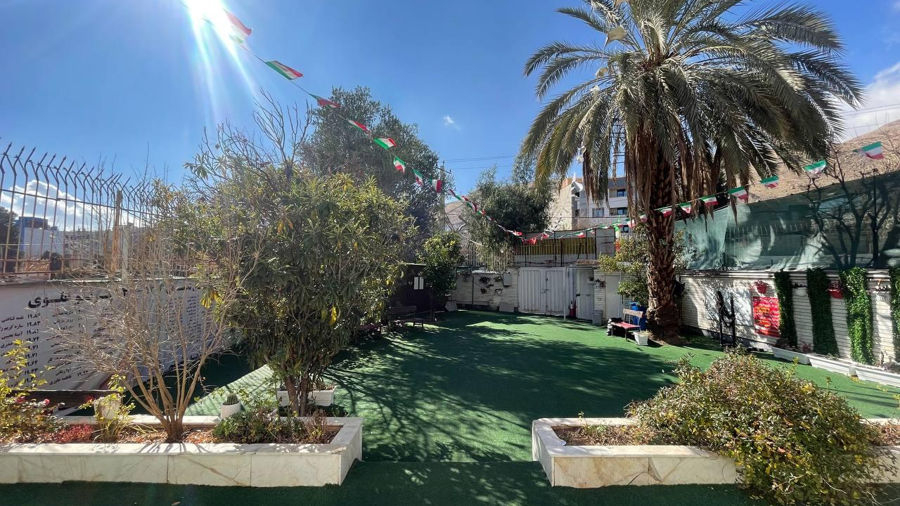 دبیرستان پرتوعلوی