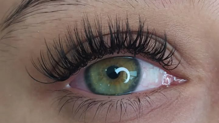 اکستنشن مژه رحمتی