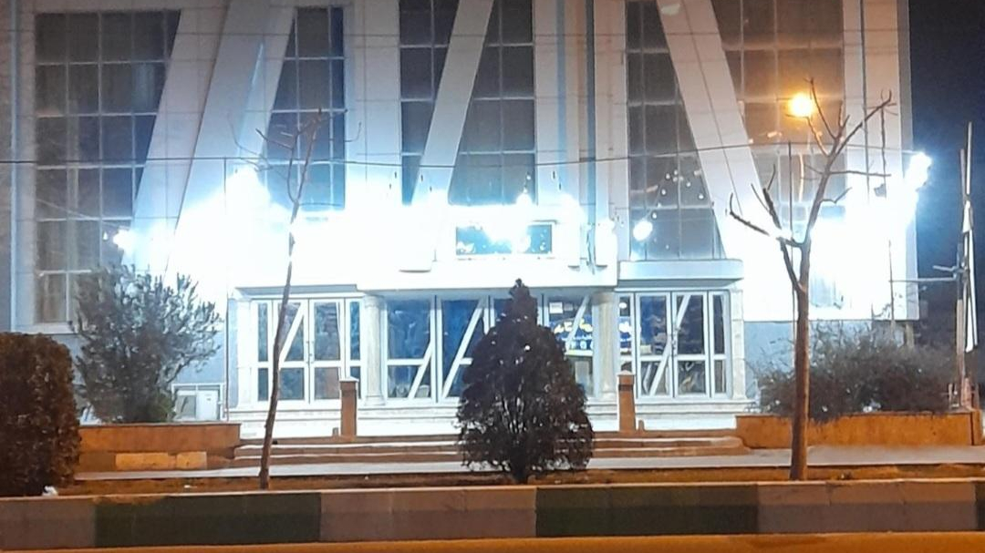 پارگینگ تالار سروستان