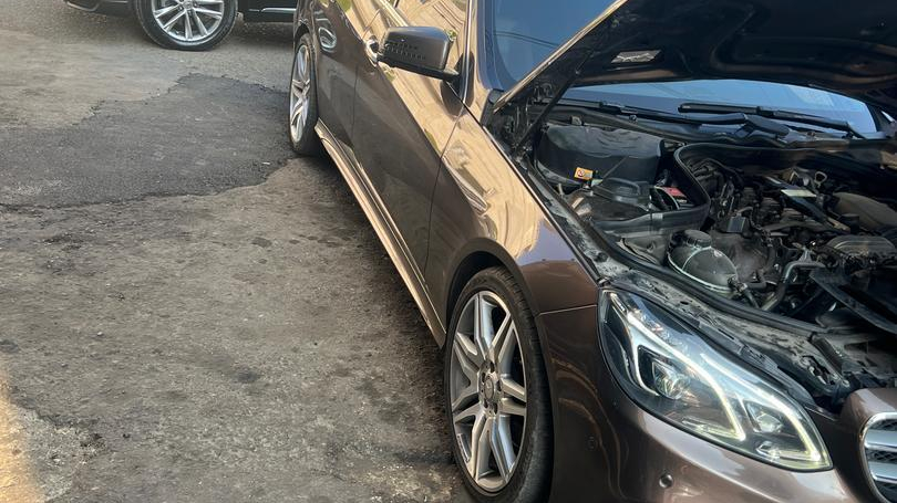 تعمیرگاه تخصصی خودروهای وارداتی افشین