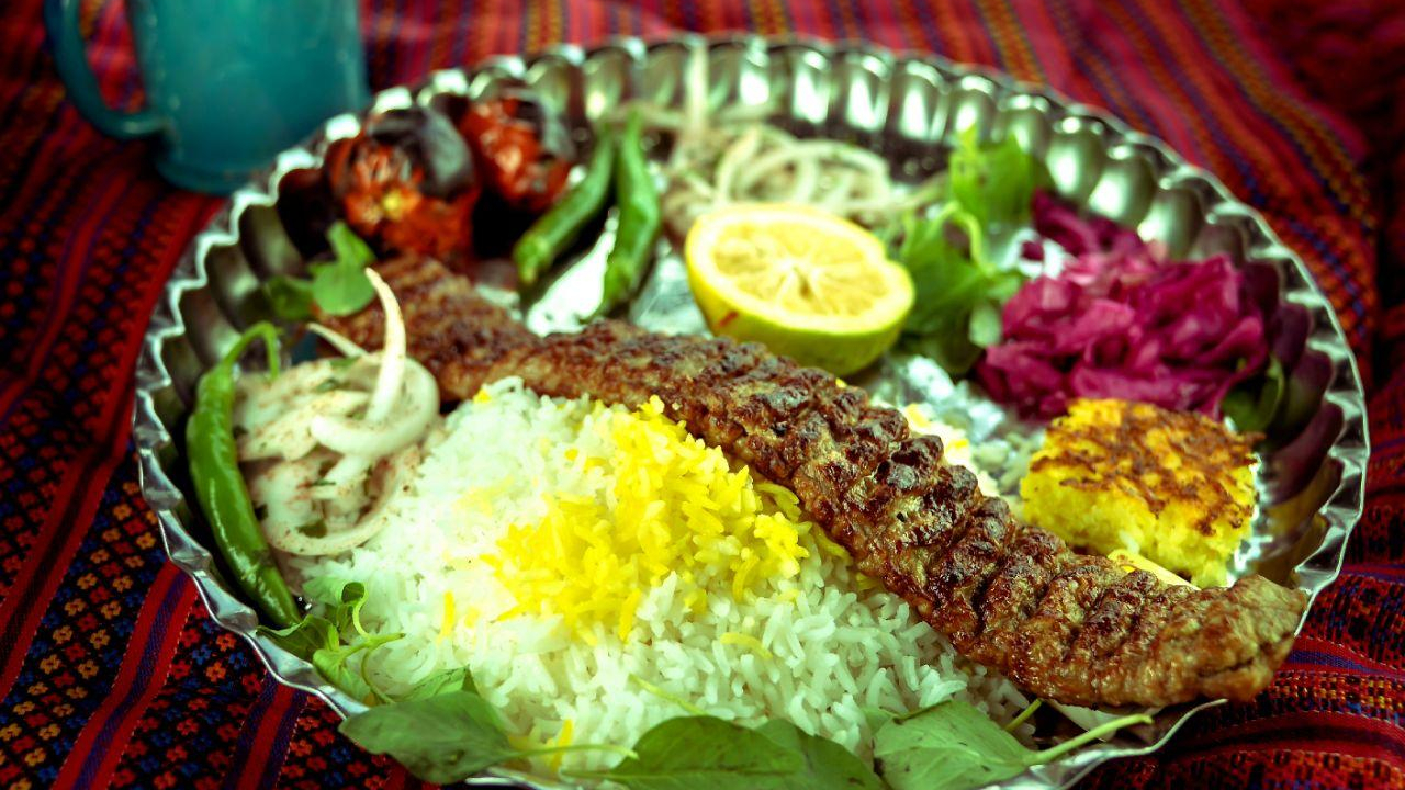 رستوران عقیق اراک