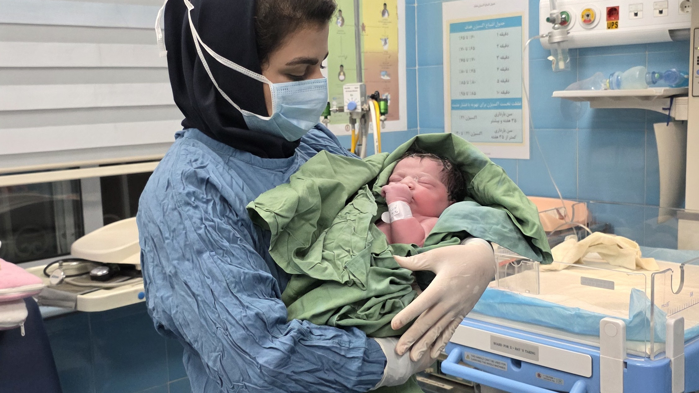 خدمات تخصصی زنان ومامایی غزاله سلمانی