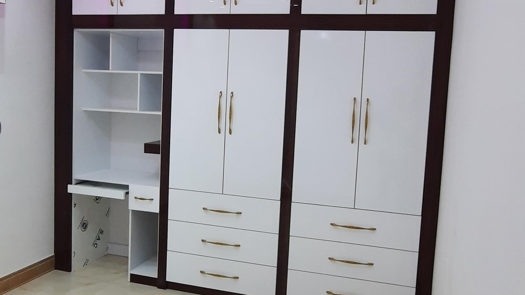 کابینت سپیدار