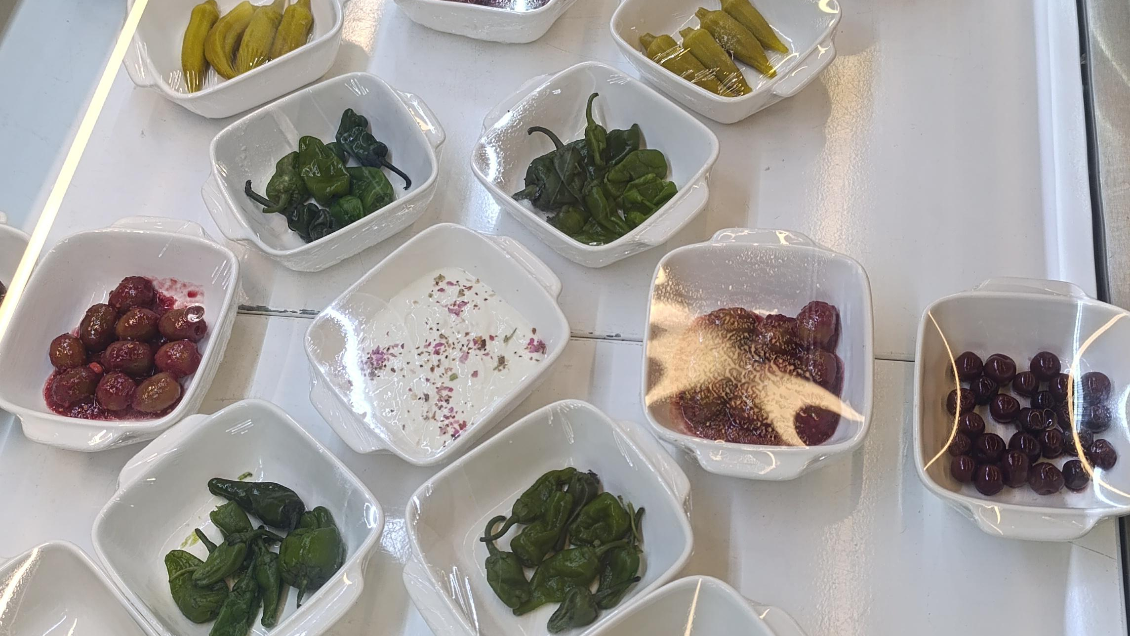 کافه رستوران تومن