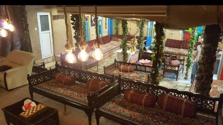 سفره خانه سنتی باغچه شمرون