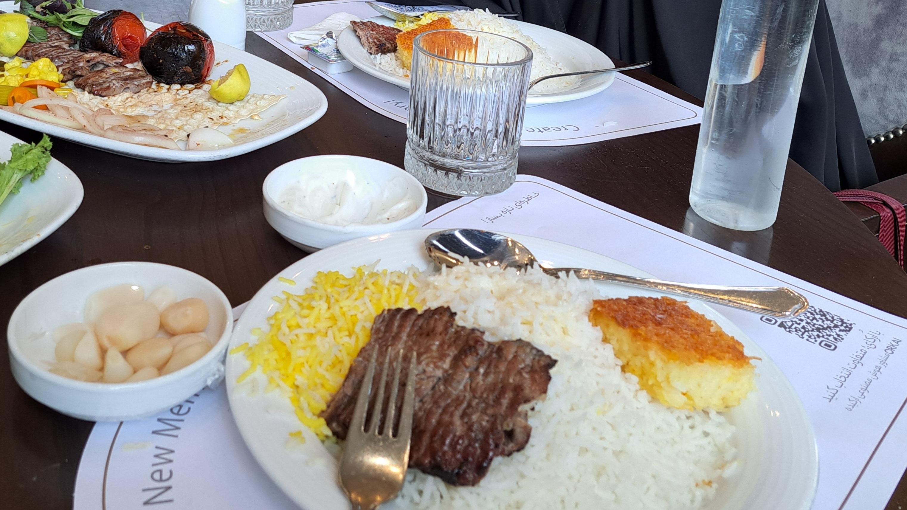 رستوران‌کافه ارکیده شعبه سعادت آباد