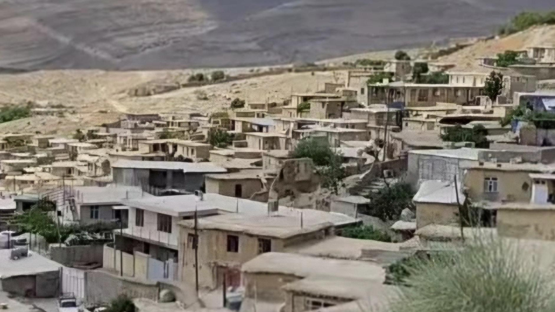 اقامتگاه بوم گردی آبی طلا