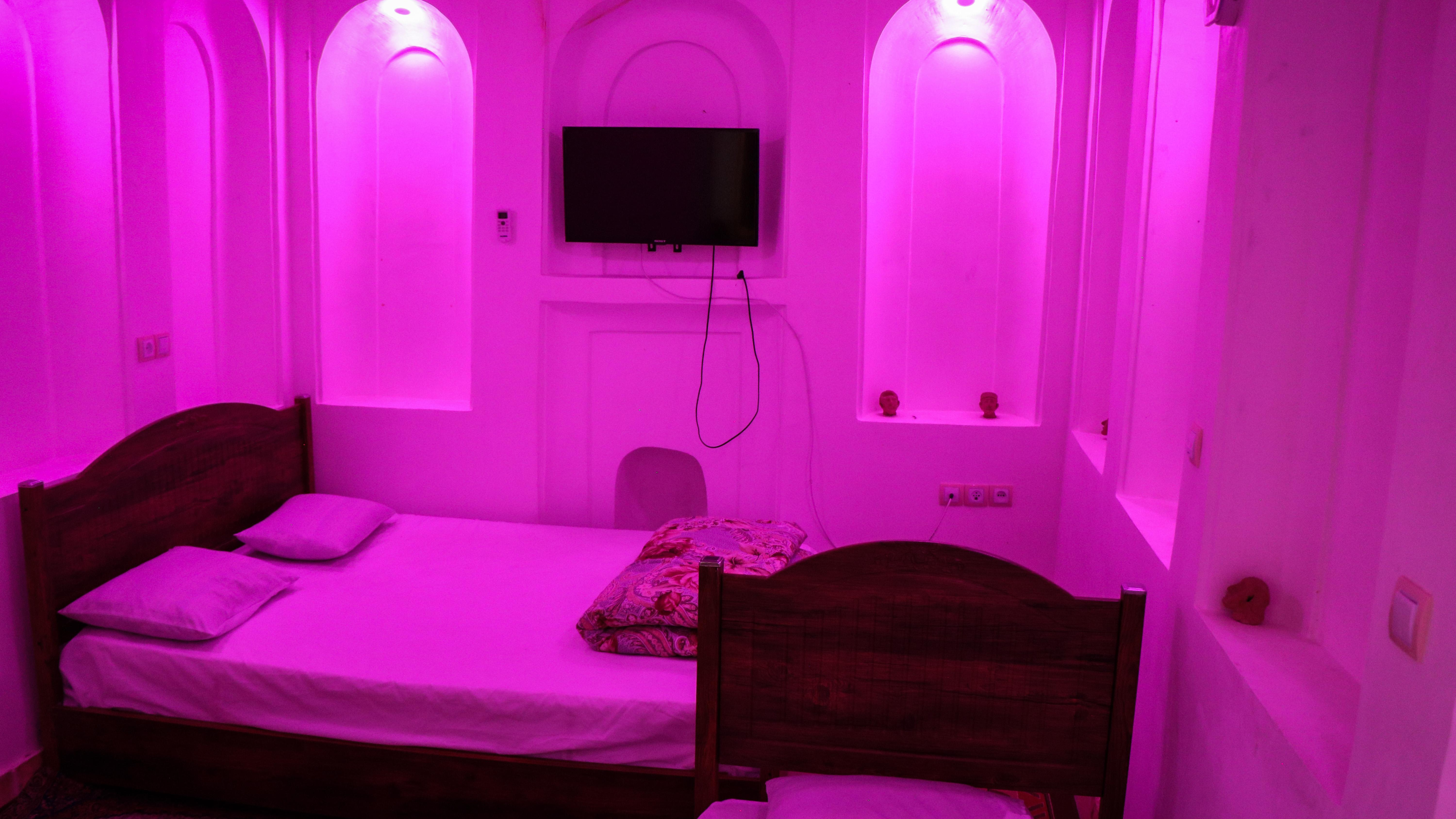 اقامتگاه بومگردی اسفندیار