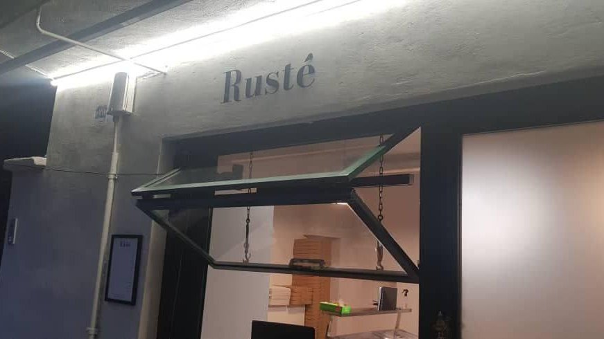 پیتزا روسته