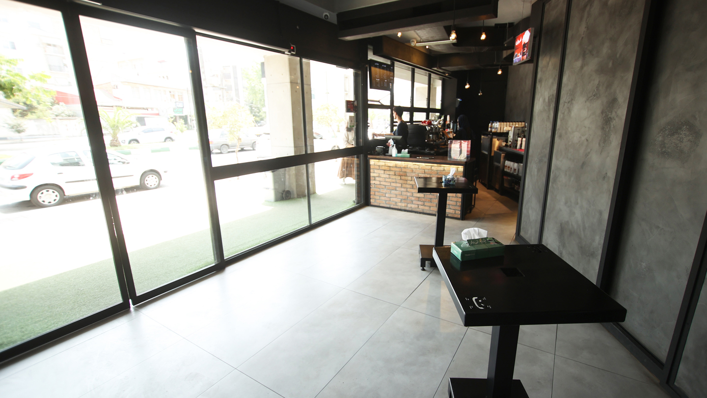 کافه تی بار معلم