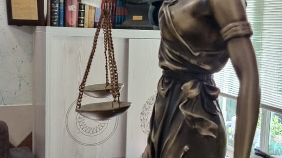 دفتروکالت مهدی باباشاهی