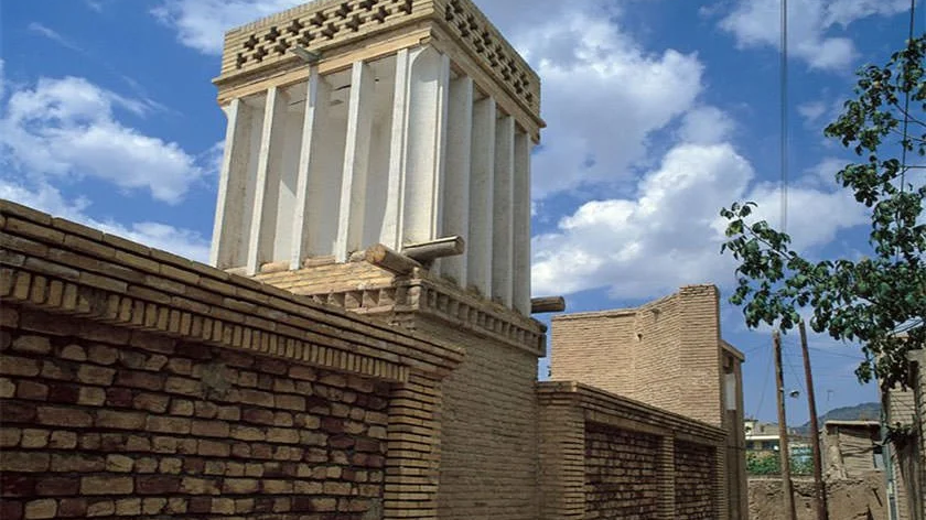 آب انبار بلور