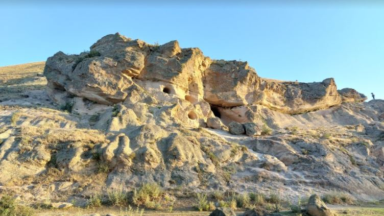 غارهای قیه قاباغی