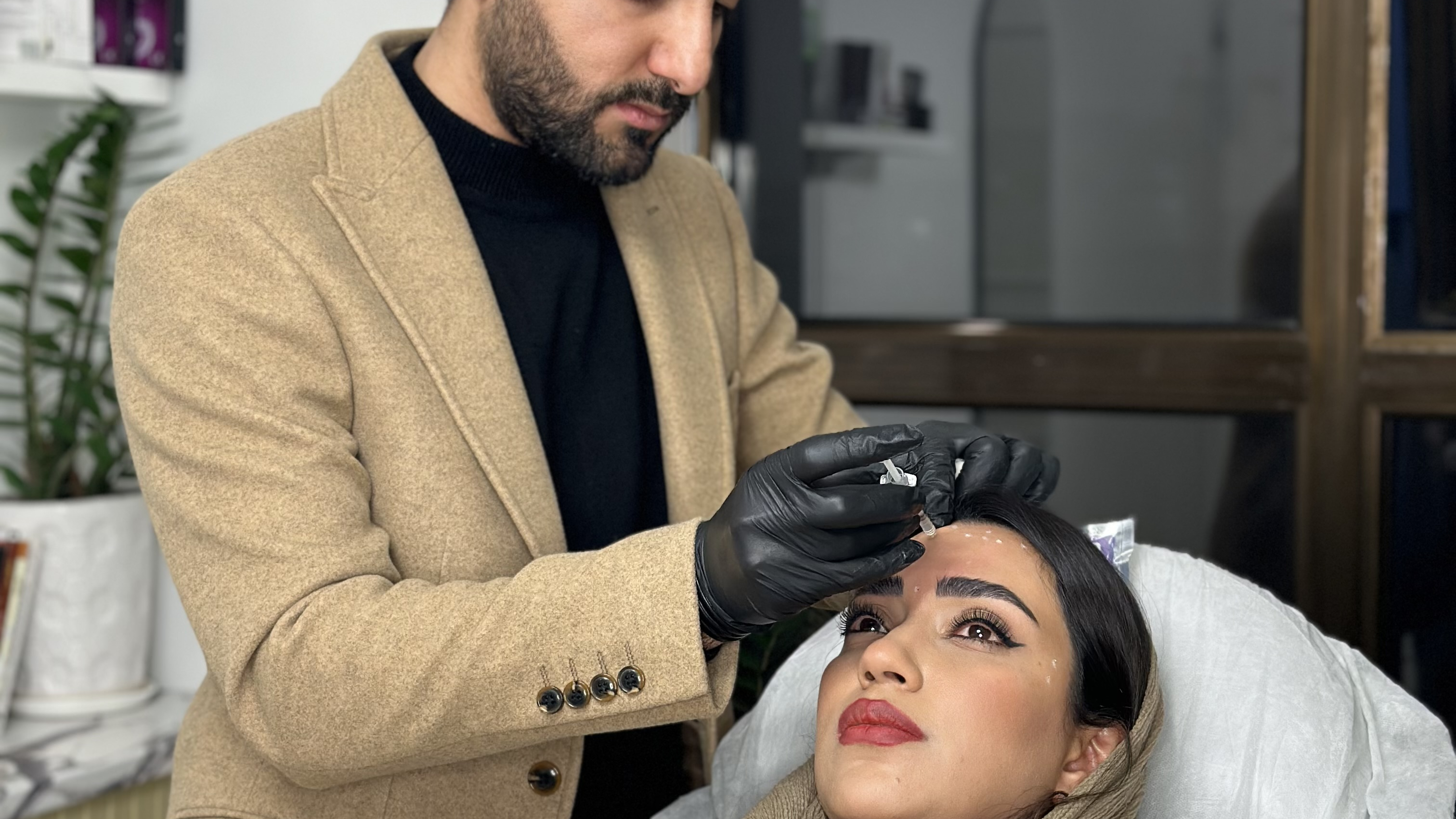 کلینیک زیبایی و لیزر دکتر میلاد گندمی