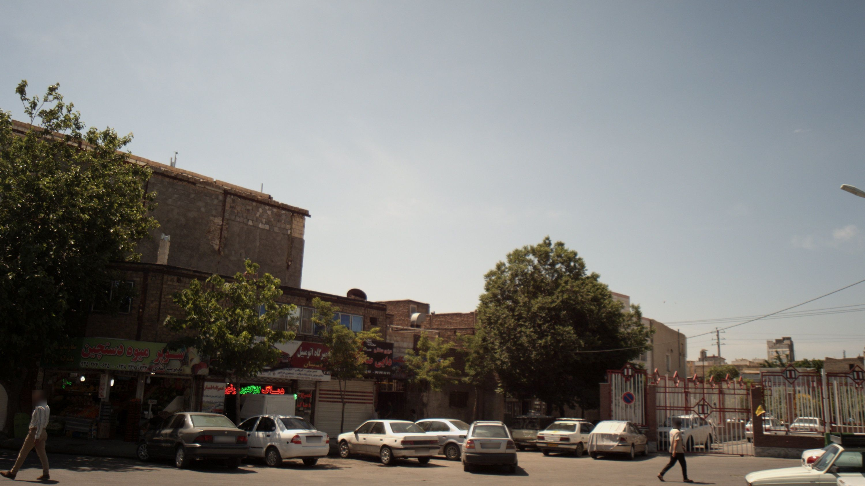 تعمیرگاه اتومبیل اطمینان